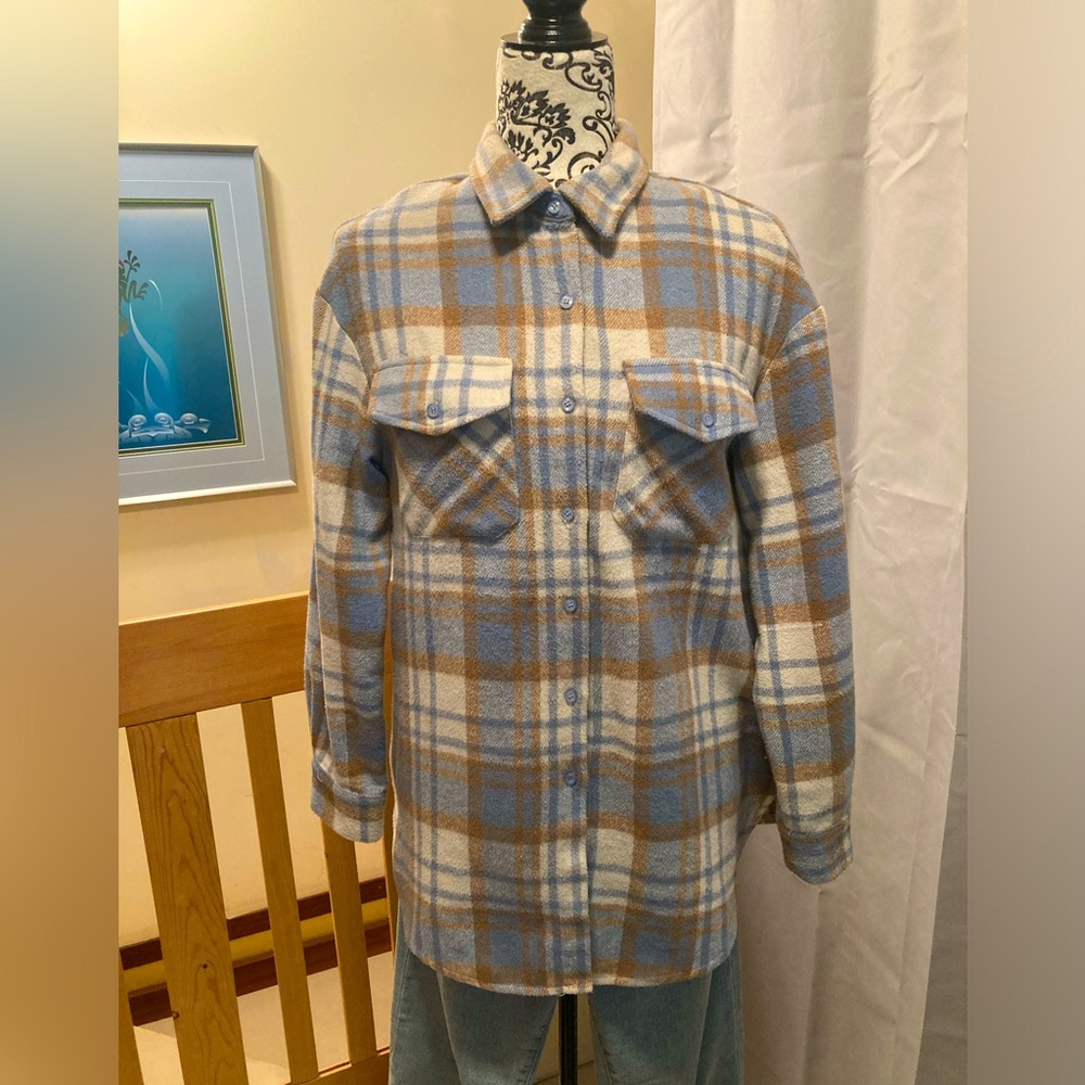 SIMPLEE (S) Light Blue/Cream, Long Sleeve Plaid Buttoned Shirt Jacket